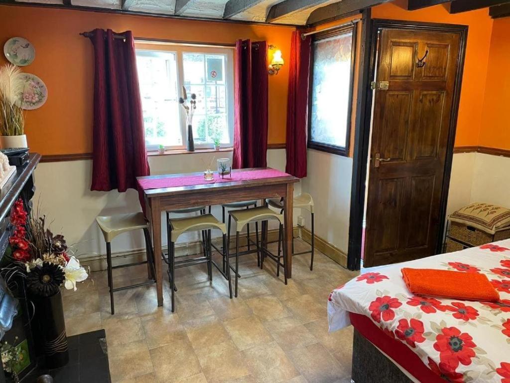 Oyo Yarm Cottages Kirklevington ภายนอก รูปภาพ
