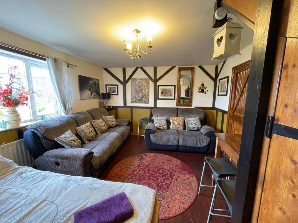 Oyo Yarm Cottages Kirklevington ภายนอก รูปภาพ